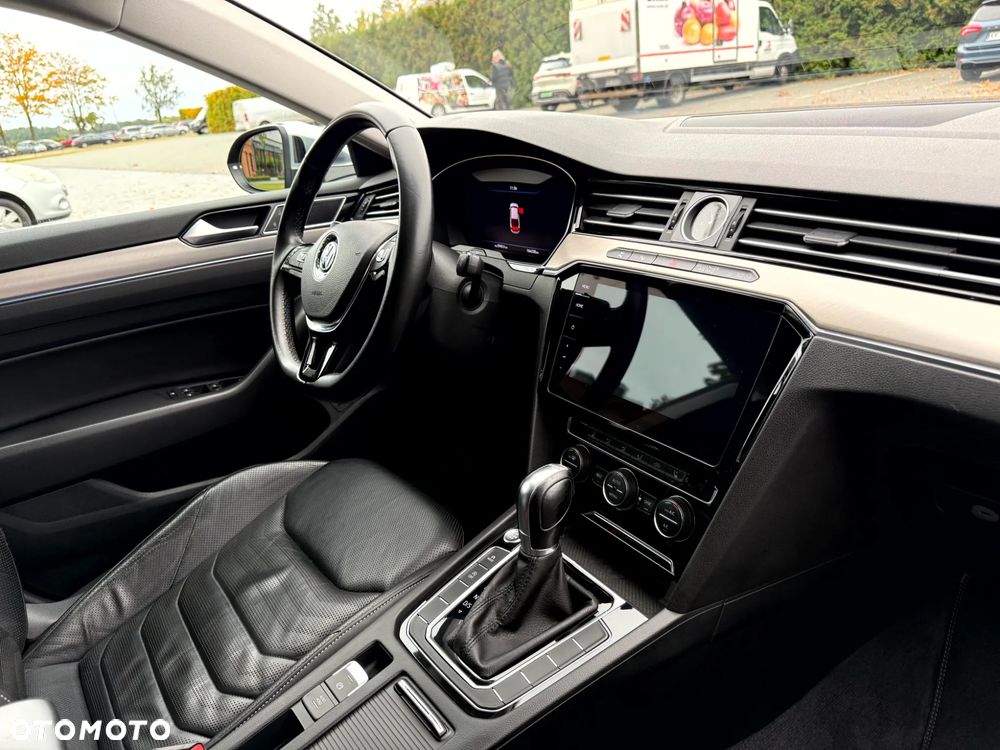 Volkswagen Arteon 2.0 TDI Bi-Turbo SCR 4Mot Elegance DSG - 29