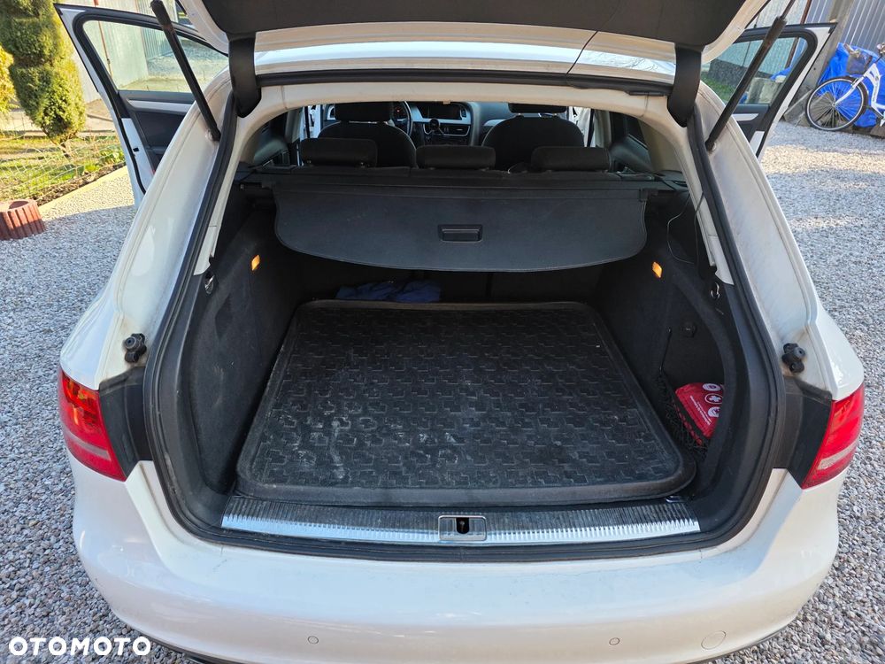 Audi A4 Avant 2.0 TDI DPF Attraction - 10