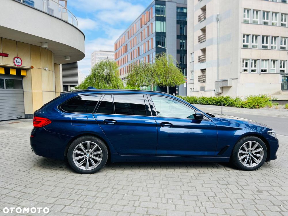 BMW Seria 5 520d M Sport Edition - 9