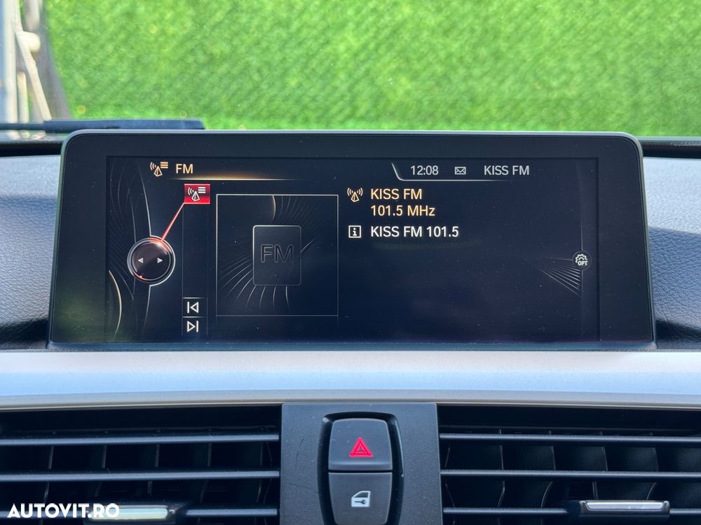 BMW Seria 3 320d Aut. Efficient Dynamics Edition - 27