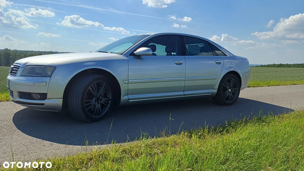Audi A8 - 2