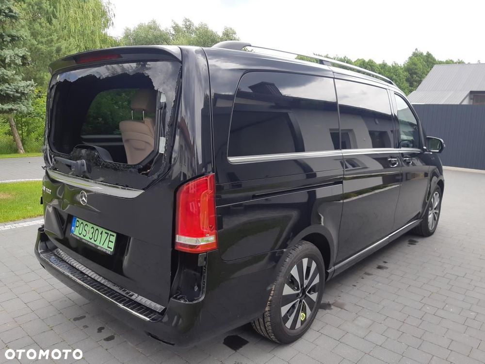 Mercedes-Benz EQV - 8