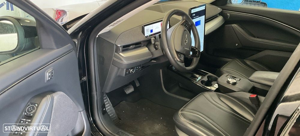 Ford Mustang Mach-E Alargada - 9