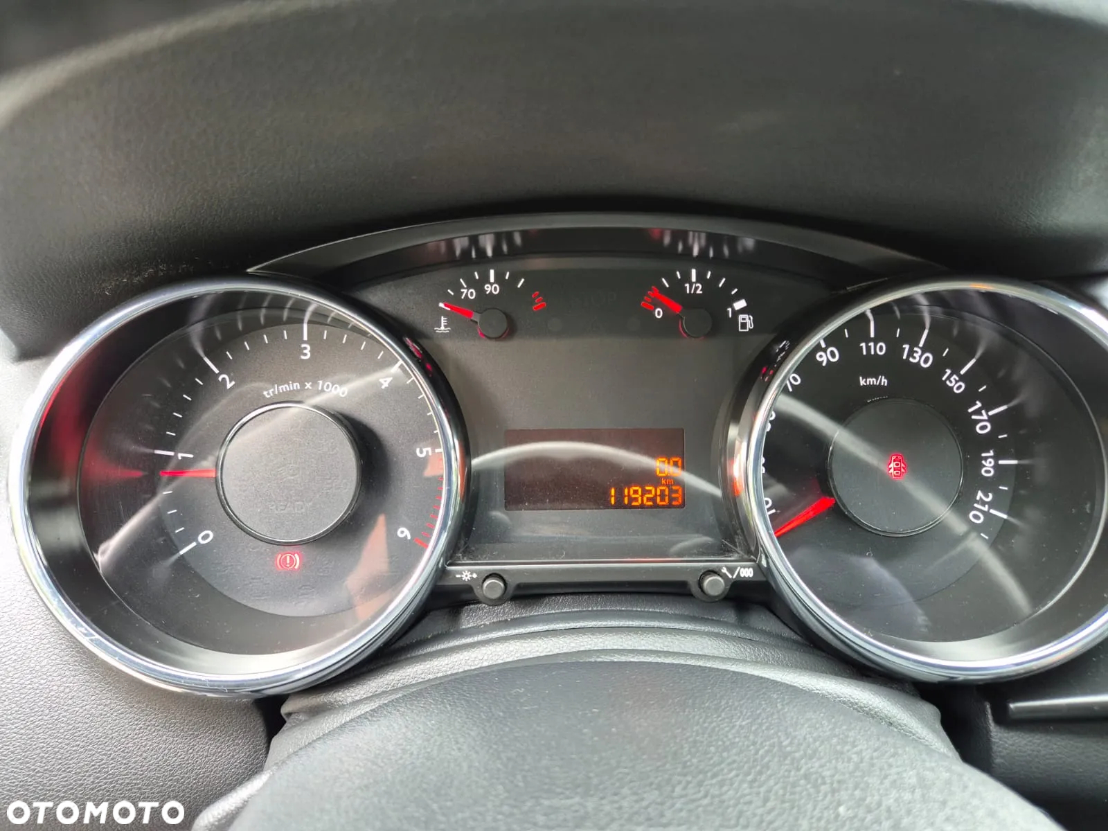 Peugeot 3008 1.6 BlueHDi Style S&S - 13