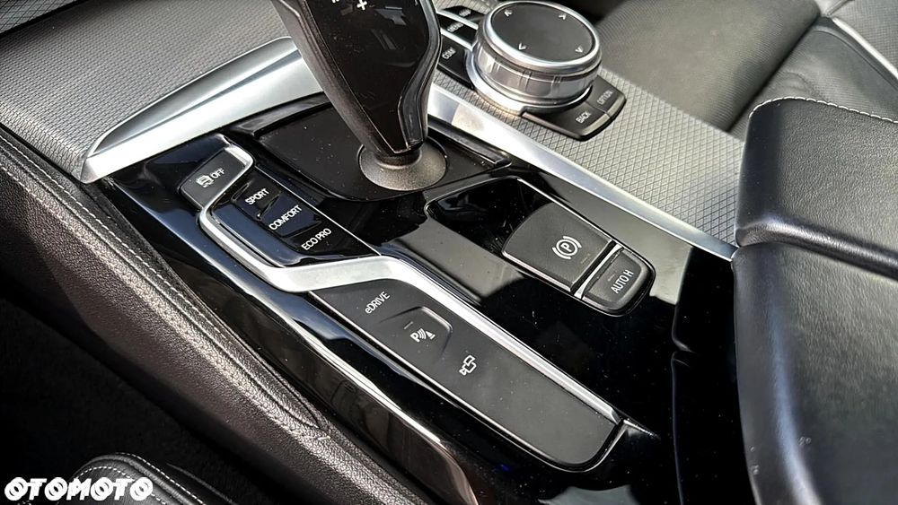 BMW Seria 5 530e iPerformance GPF M Sport sport - 18