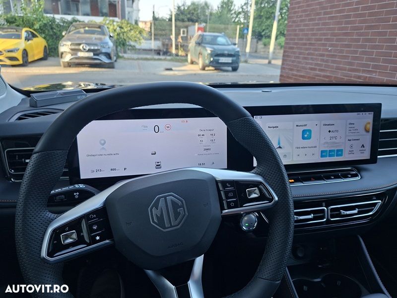 MG HS 1.5 T-GDi 7DCT Exclusive - 7