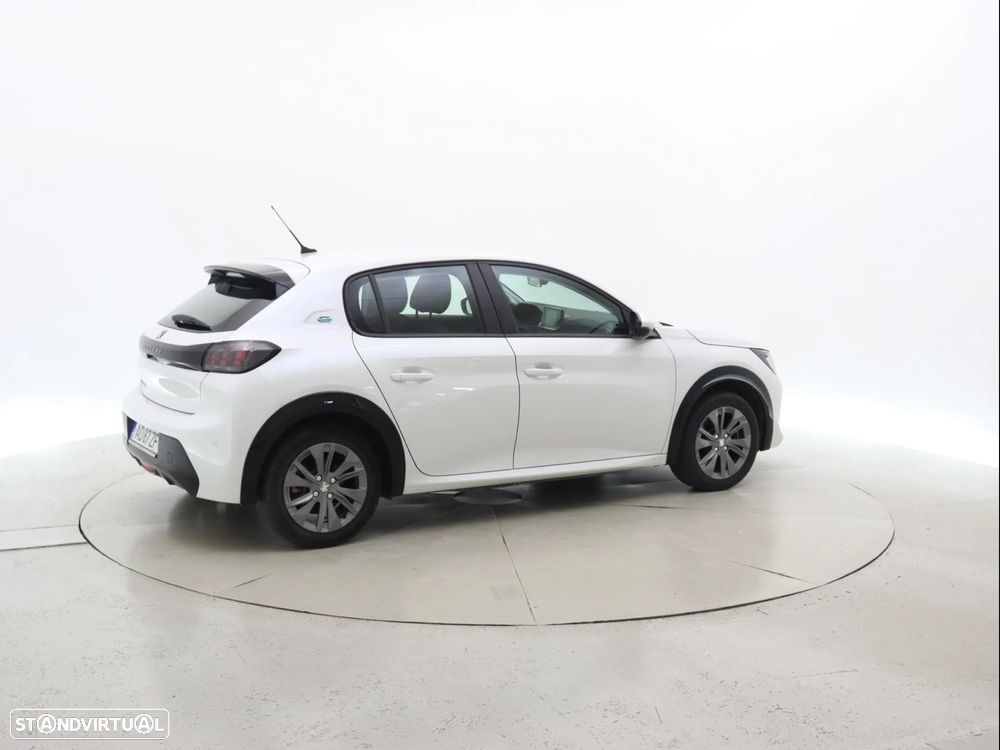 Peugeot 208 - 7