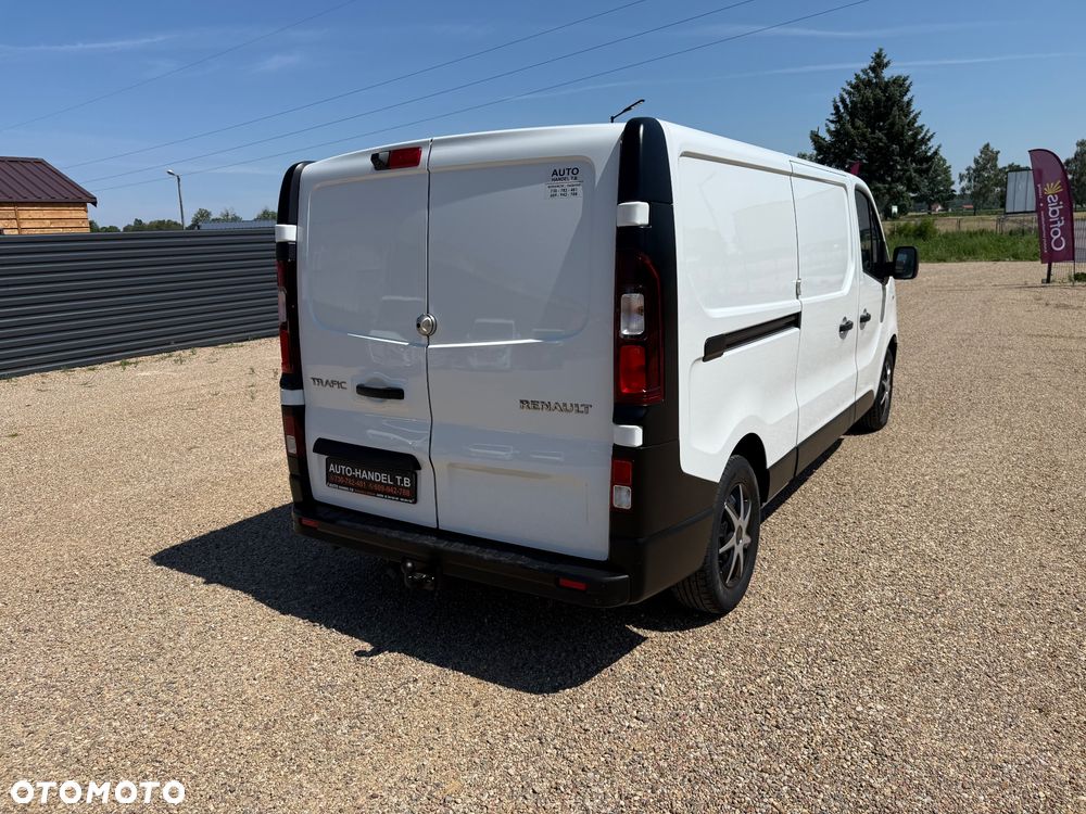 Renault Trafic - 11