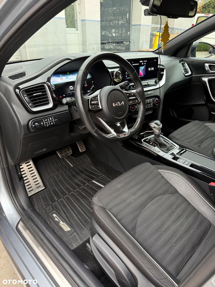 Kia ProCeed - 15