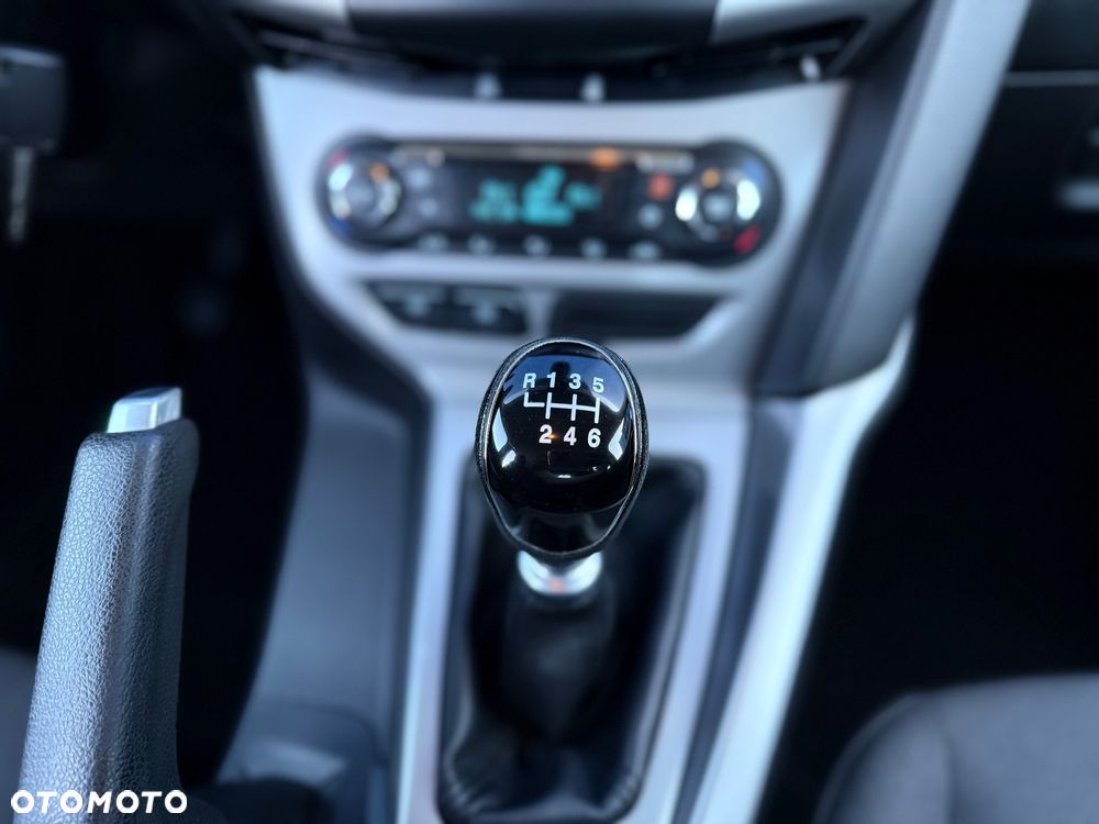 Ford Focus 2.0 TDCi Trend - 26