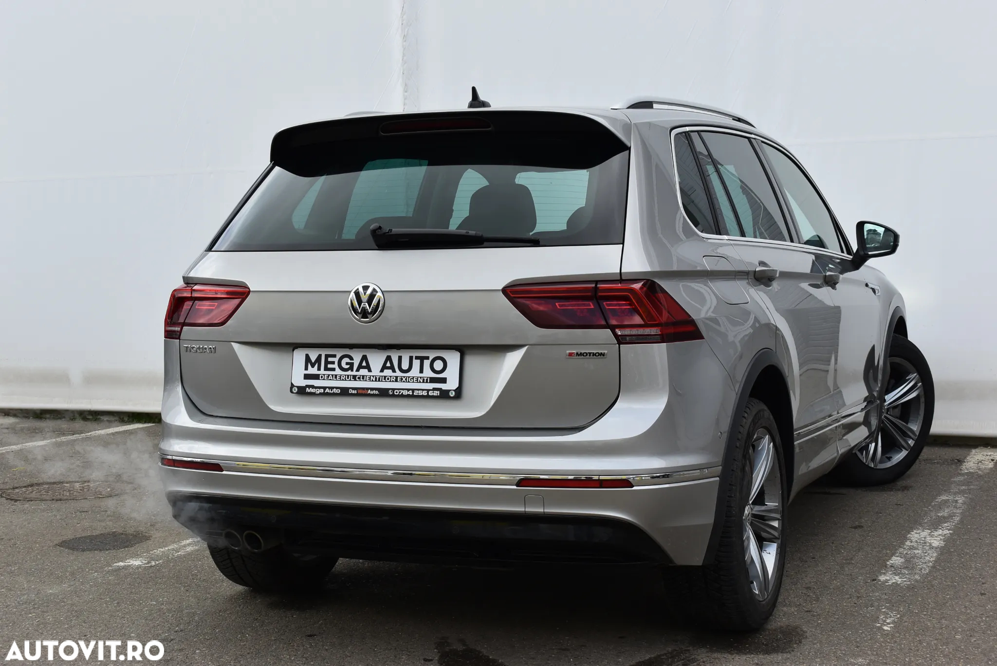 Volkswagen Tiguan 2.0 TSI OPF DSG 4Motion R-Line - 8