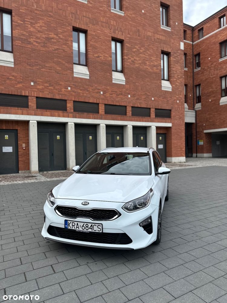 Kia Ceed 1.6 CRDi Eco-Dynamics+ (48V Mild-Hybrid) DCT7 Vision - 5
