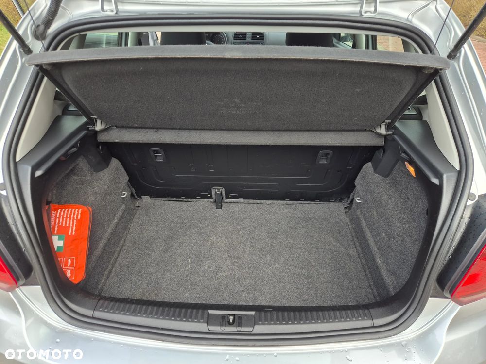 Volkswagen Polo - 16
