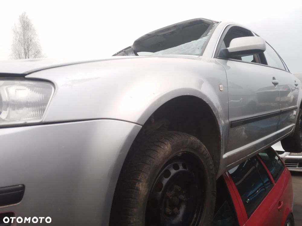 SKODA SUPERB  01-06 1.9 TDI AWX   ZDERZAK PRZÓD PRZEDNI  9102 - 7