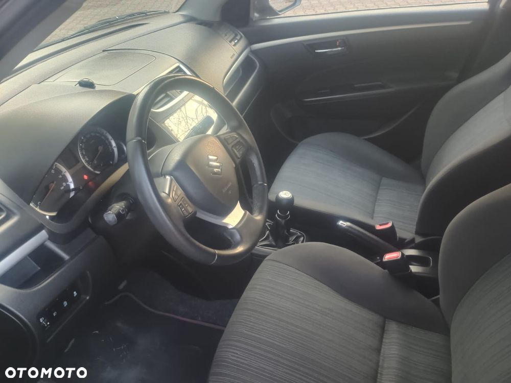 Suzuki Swift - 31