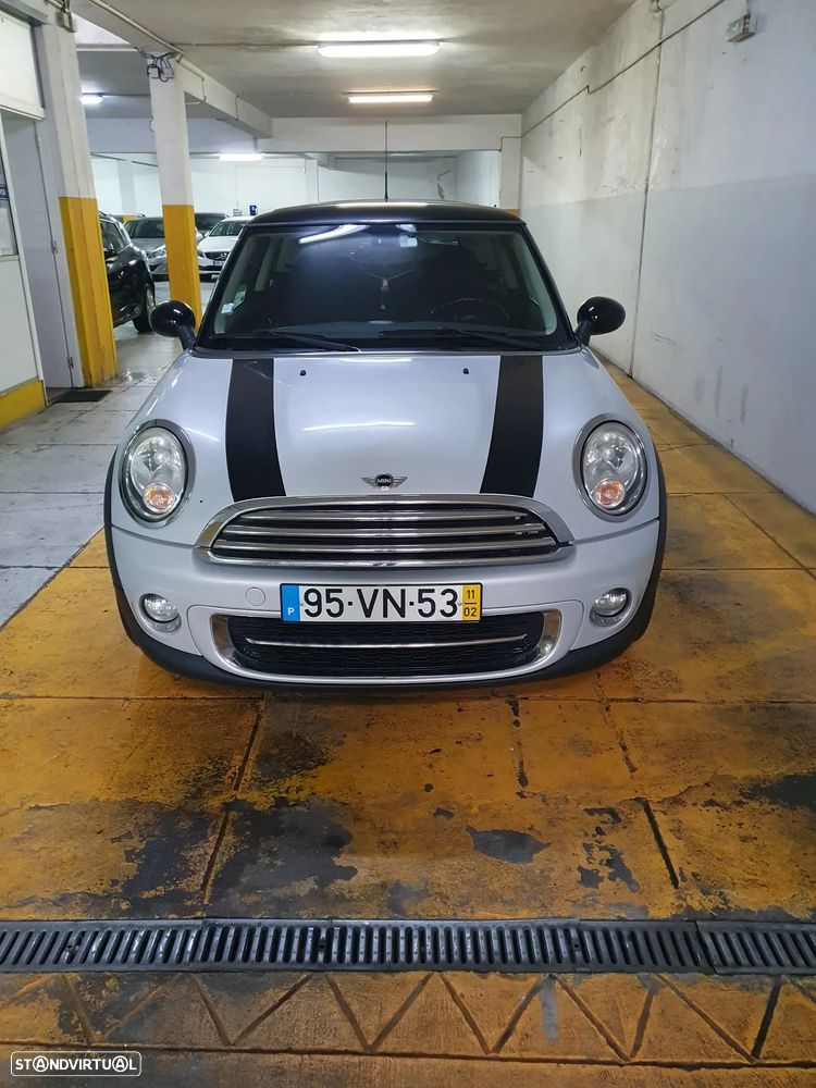 MINI 3 Portas Cooper D - 2
