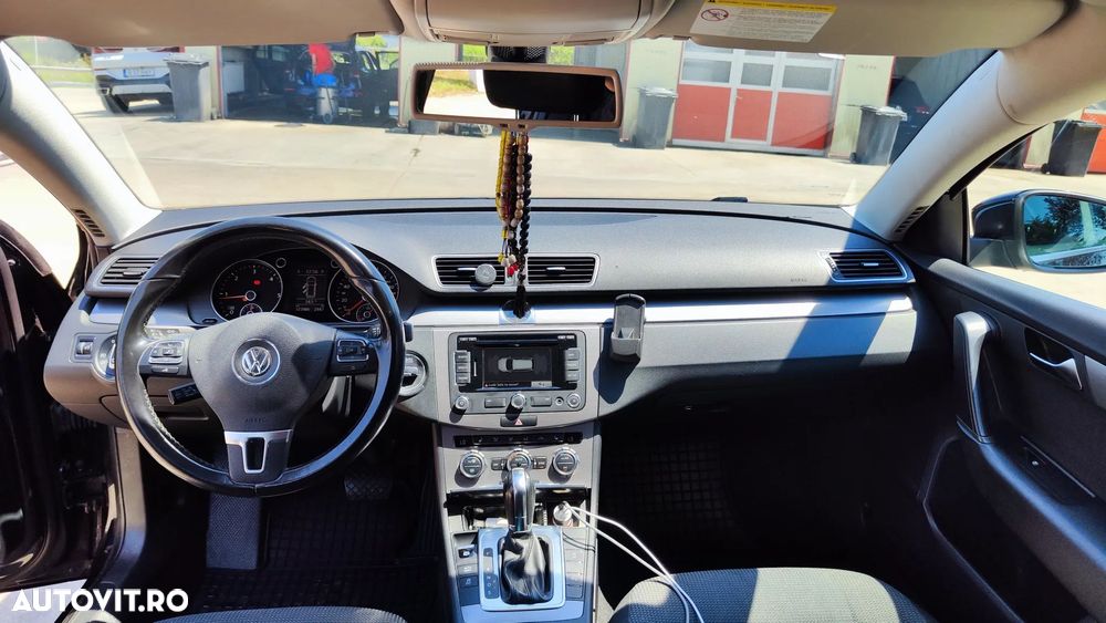 Volkswagen Passat 2.0 TDI Comfortline DPF DSG - 9