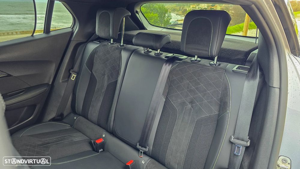 Peugeot 2008 1.2 PureTech GT Pack EAT8 - 25