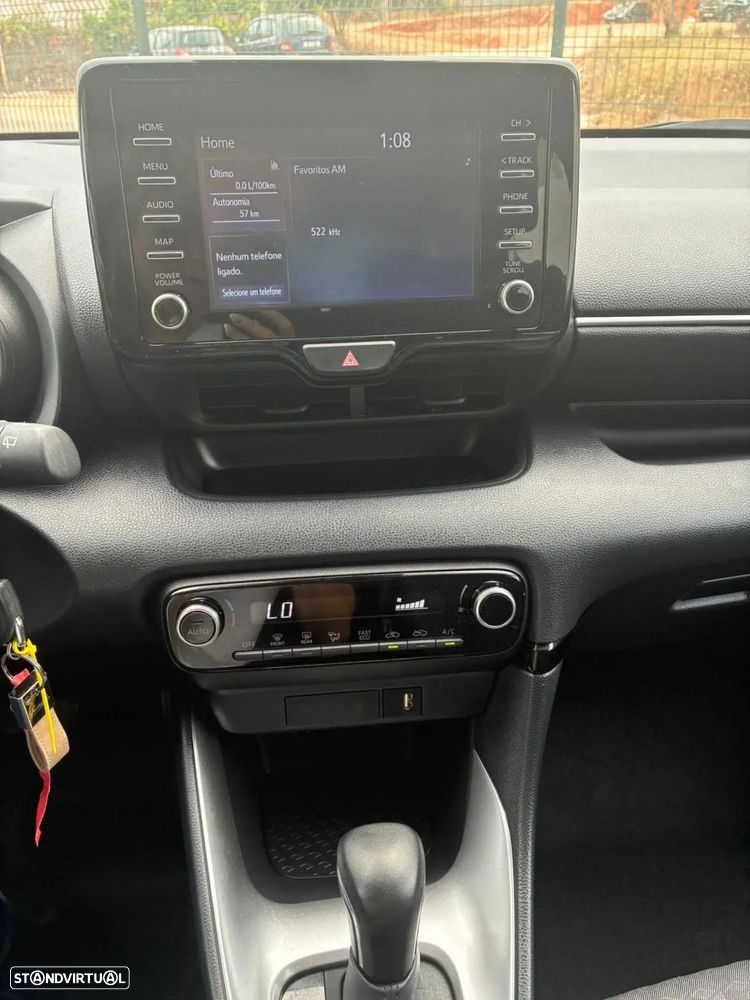 Toyota Yaris - 22