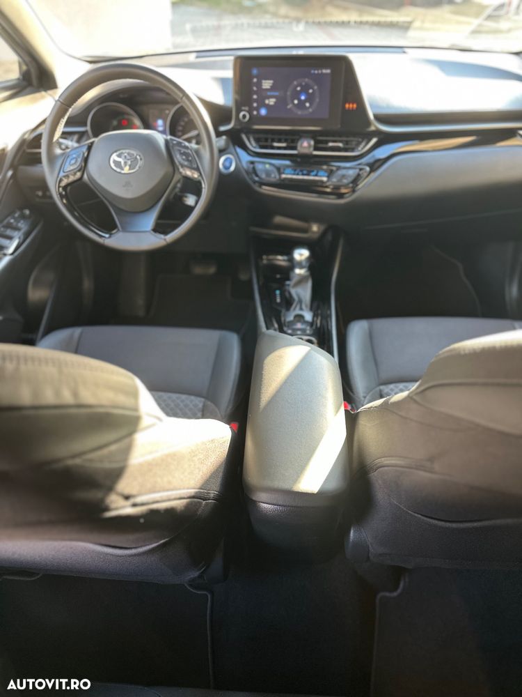 Toyota C-HR 1.8 HSD 4x2 CVT C-lassy LED - 14