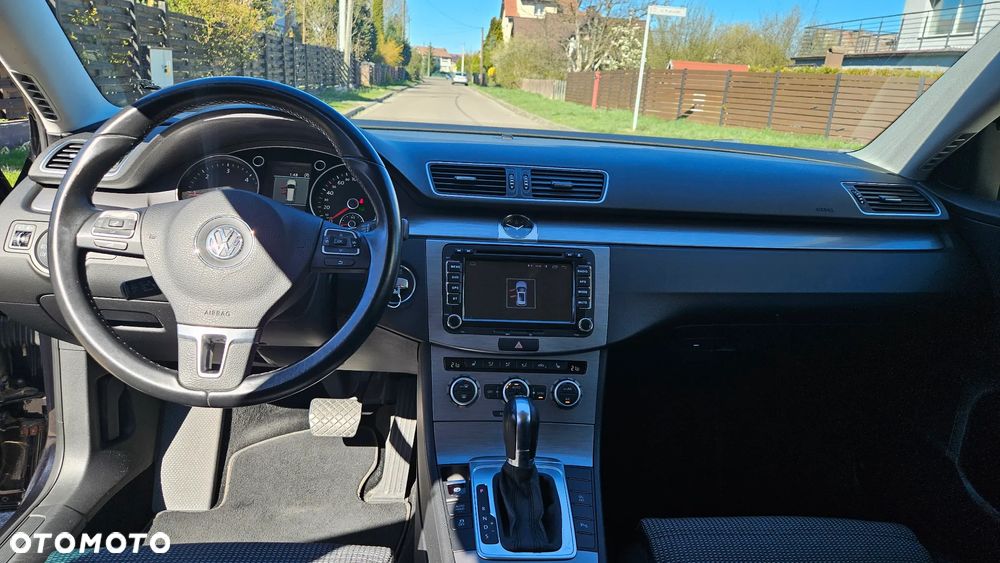 Volkswagen Passat 2.0 TDI DSG BlueMotion Technology Highline - 17