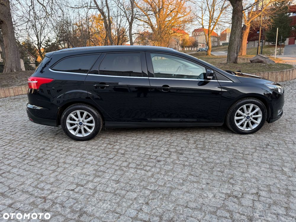 Ford Focus 1.0 EcoBoost Titanium Business - 34