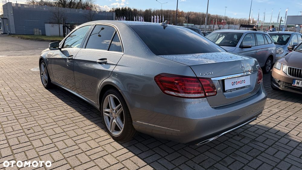Mercedes-Benz Klasa E 220 BlueTEC 9G-TRONIC Avantgarde - 4
