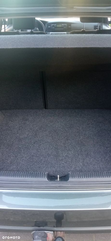 Toyota Corolla - 10