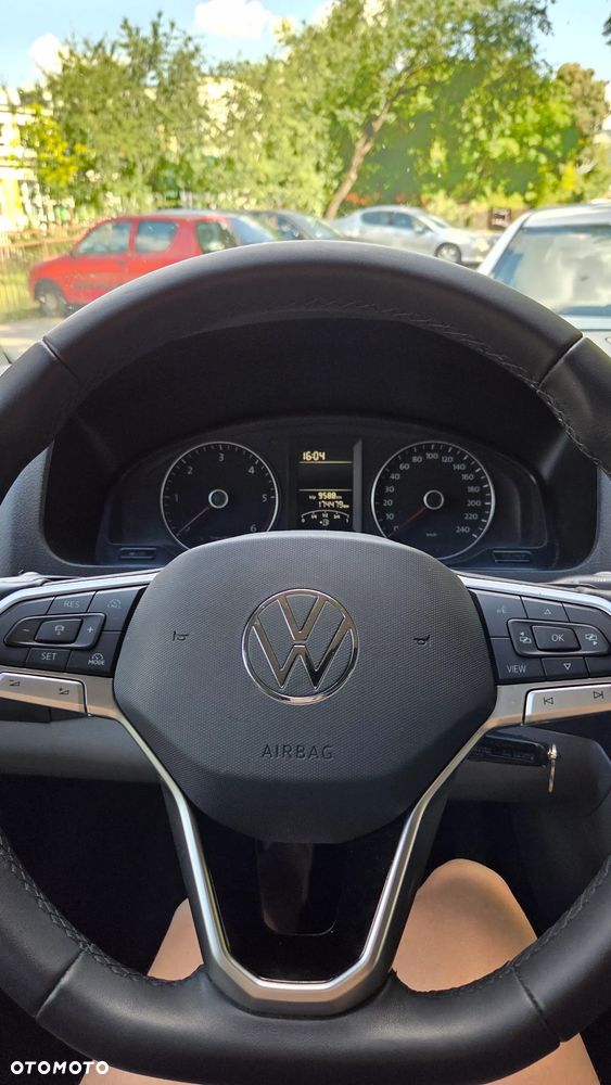 Volkswagen T5 - 24