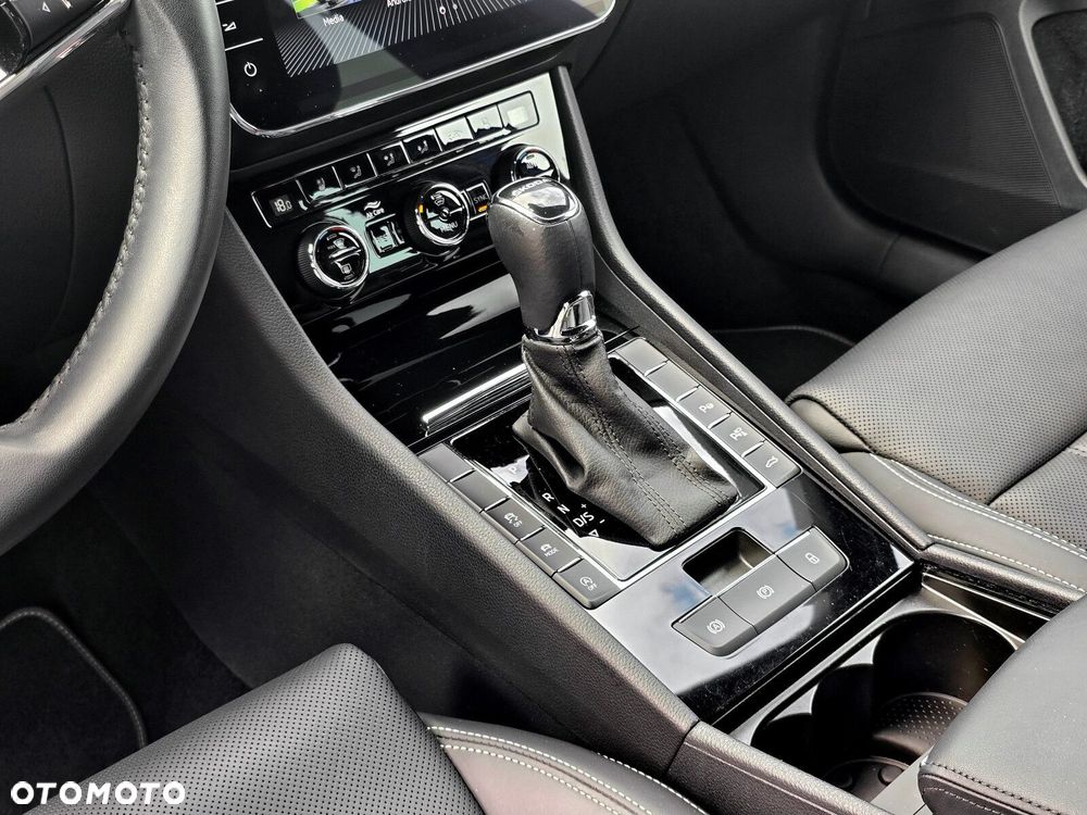Skoda Superb 2.0 TDI SCR L&K DSG - 40