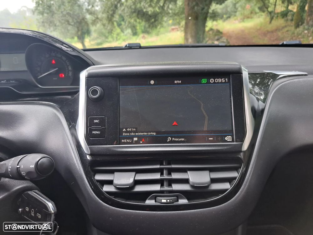 Peugeot 208 BlueHDi 100 Active Pack - 18