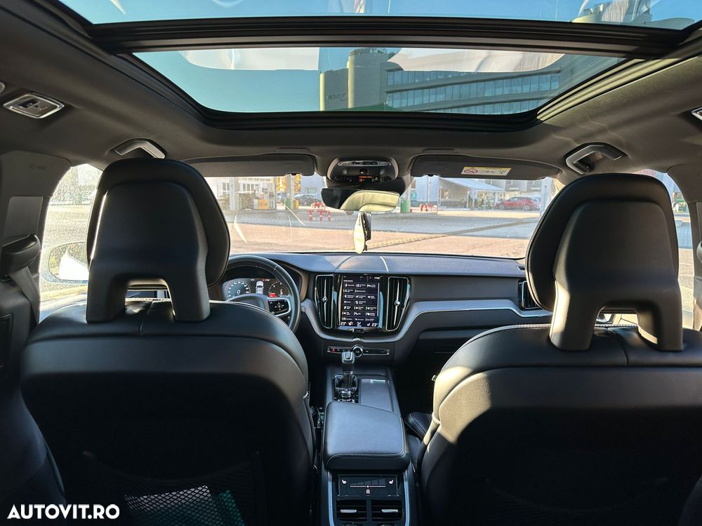 Volvo XC 60 D5 AWD R-Design - 5