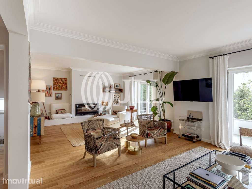 Moradia T3+1 com jardim em Cascais - Grande imagem: 5/47