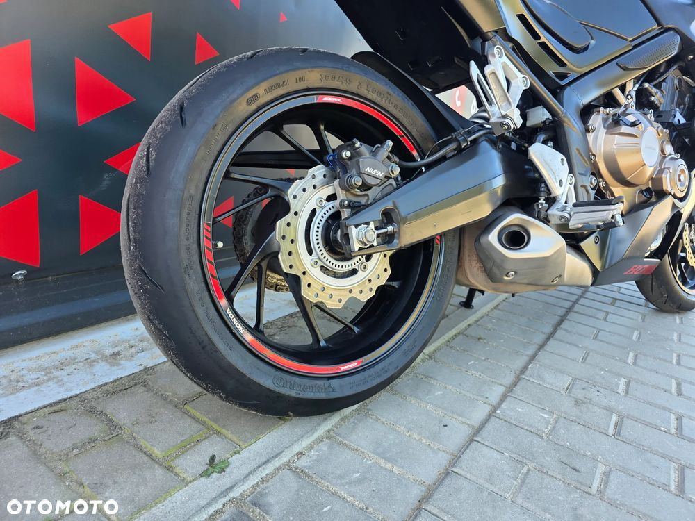 Honda CBR - 23