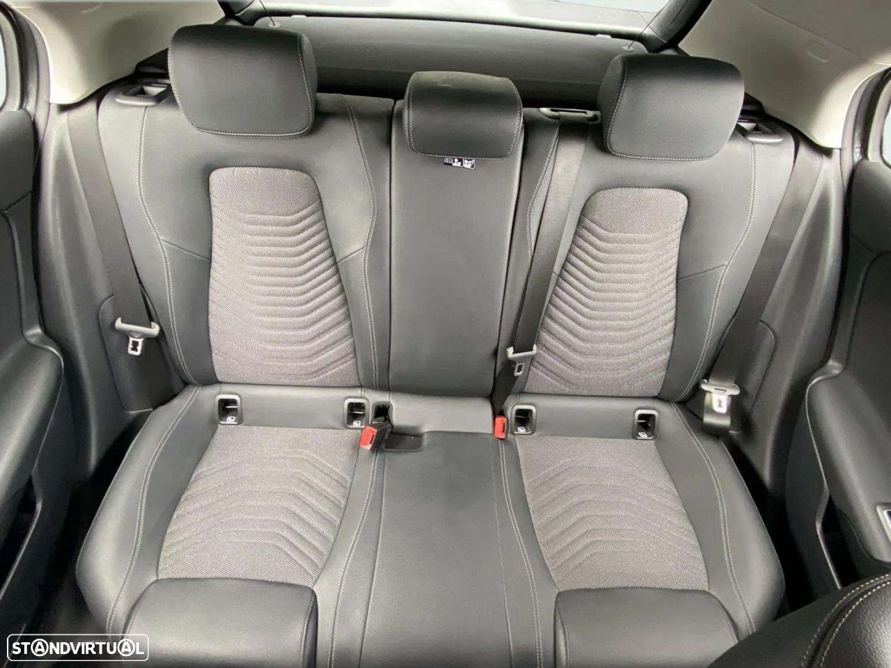 Mercedes-Benz A 200 Style Plus Aut. - 12