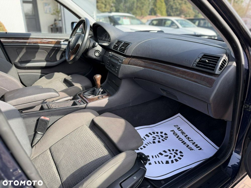 BMW Seria 3 318i - 28