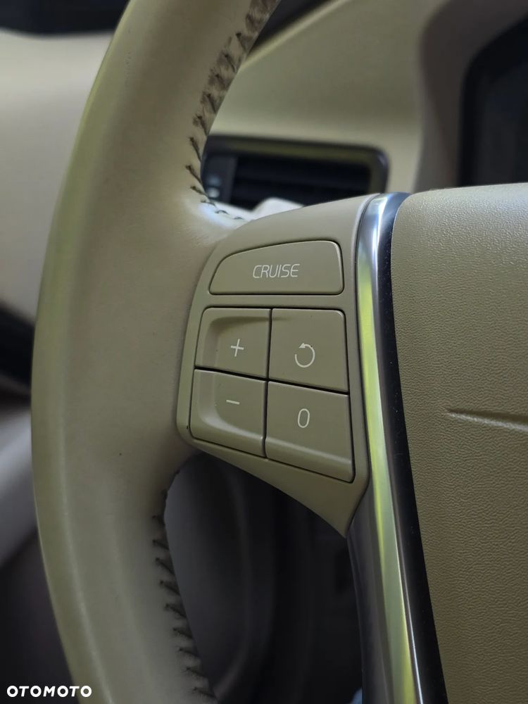 Volvo V70 2.5T Summum - 31