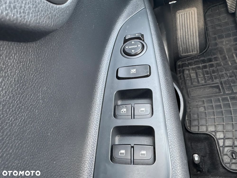 Kia Stonic 1.2 L - 9