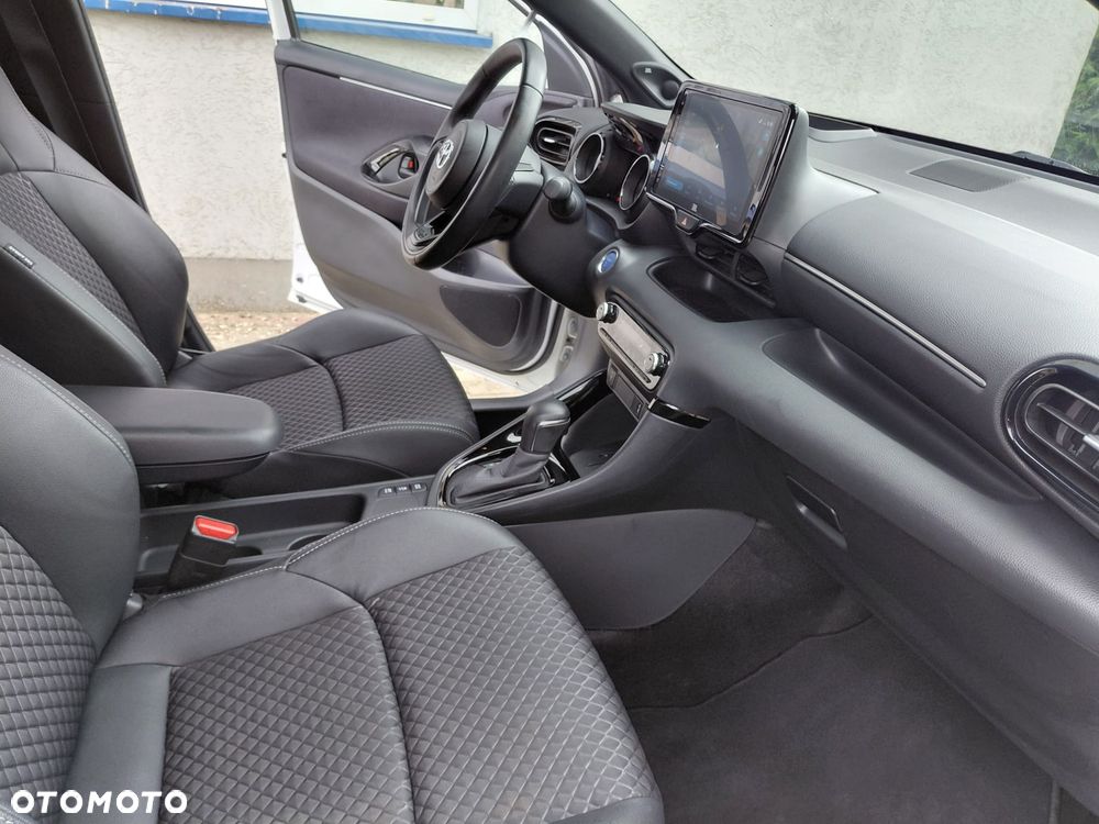 Toyota Yaris - 26