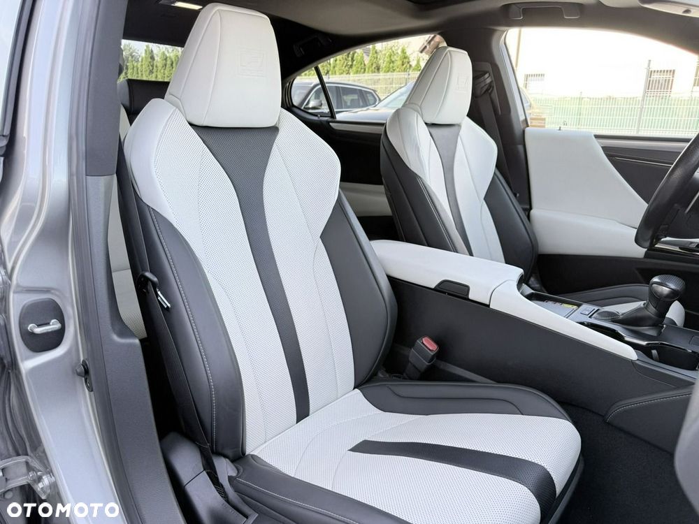 Lexus ES - 20