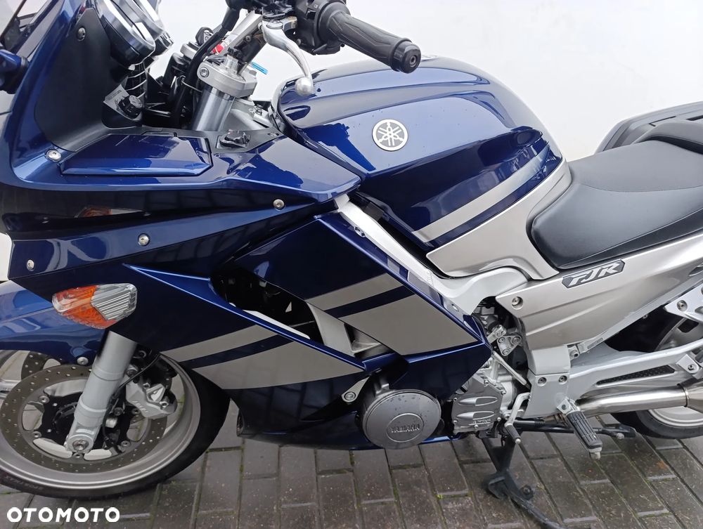 Yamaha FJR - 12
