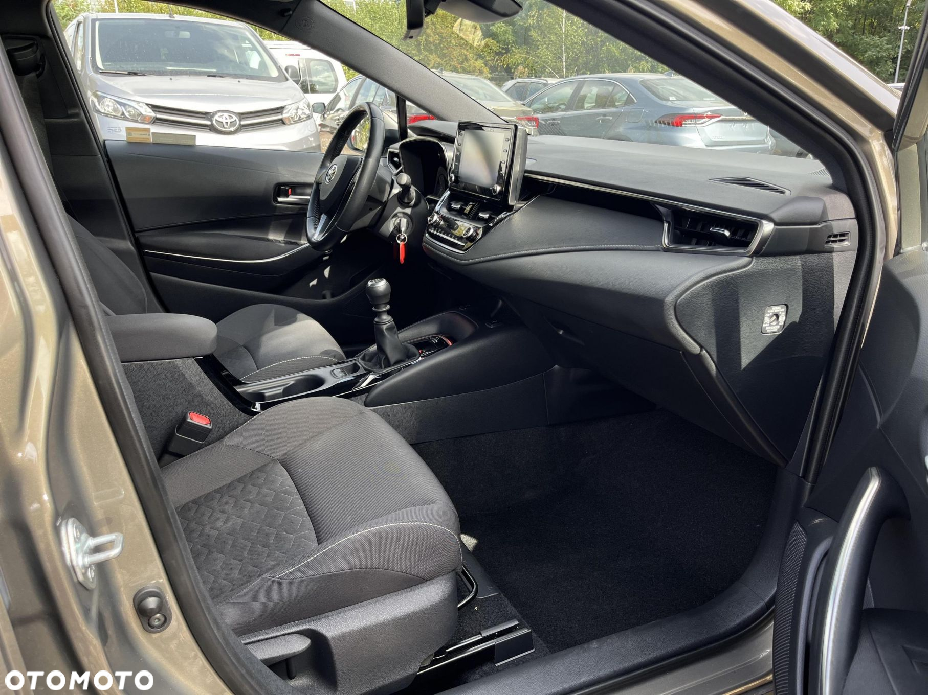 Toyota Corolla 1.2 T Comfort - 23