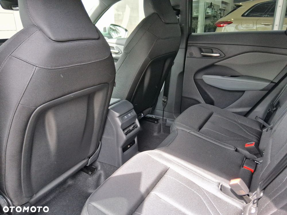 Audi Q3 Sportback - 16