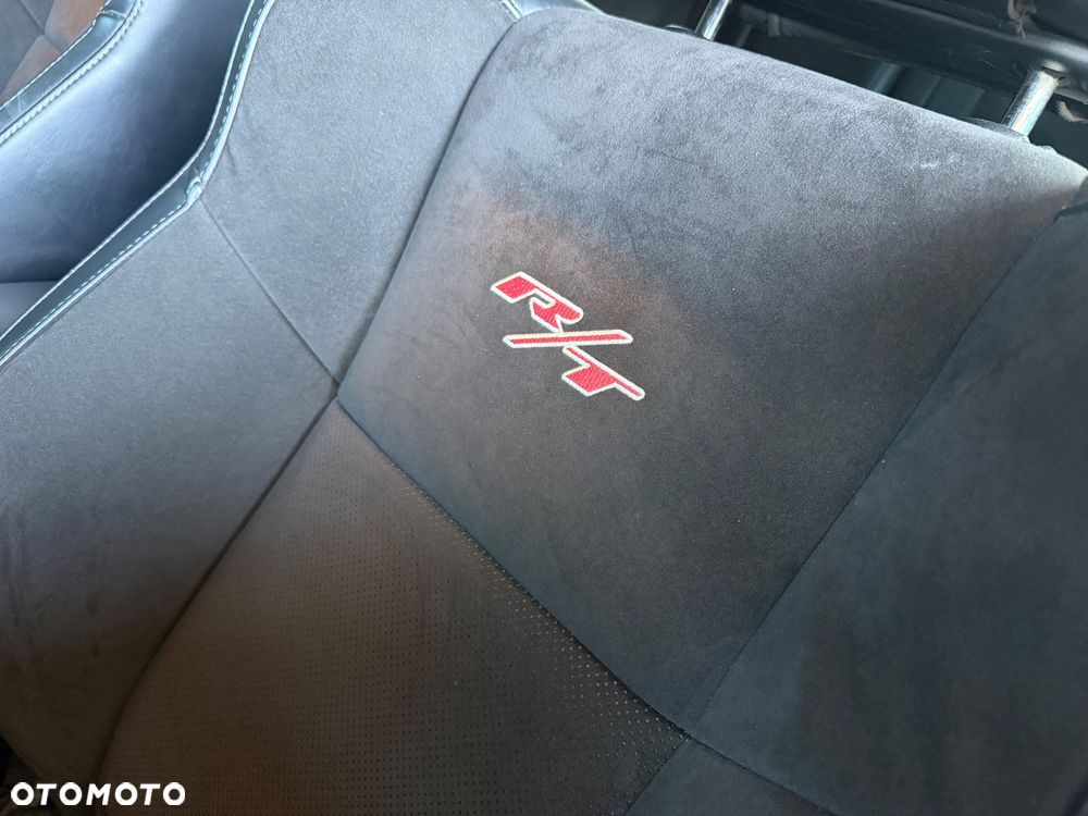 Dodge Challenger Automatik R/T Plus - 10