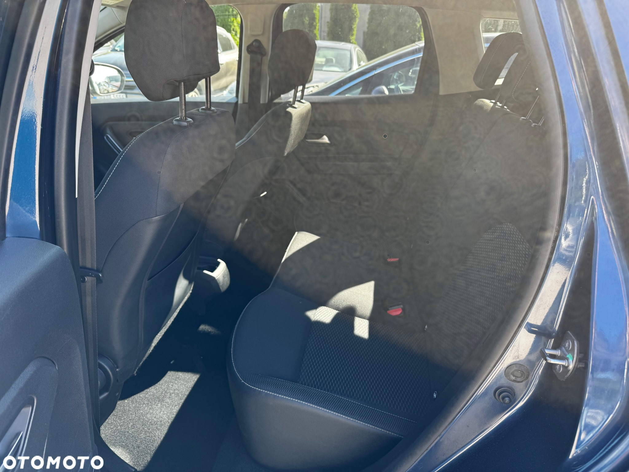 Dacia Duster 1.6 SCe Comfort - 25