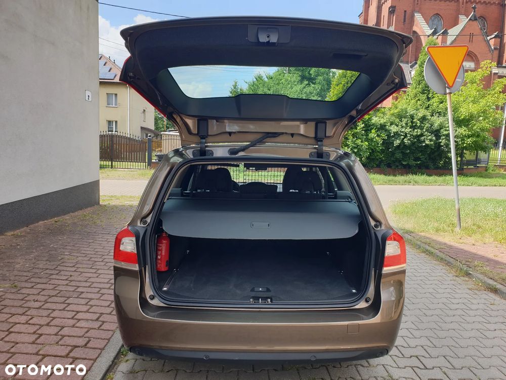 Volvo V70 D2 Linje Classic - 38