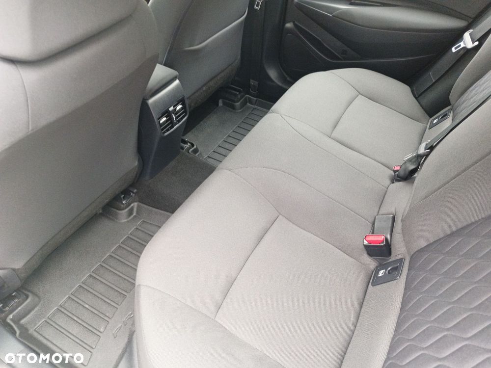 Toyota Corolla - 10