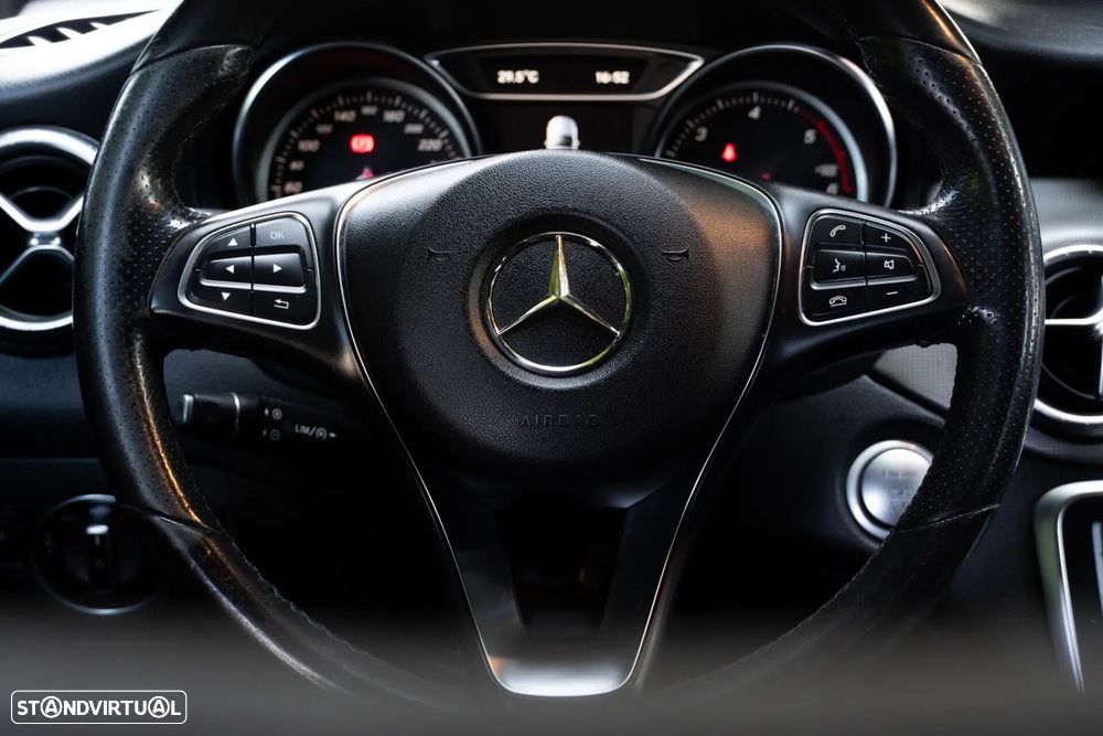 Mercedes-Benz CLA 180 d - 12