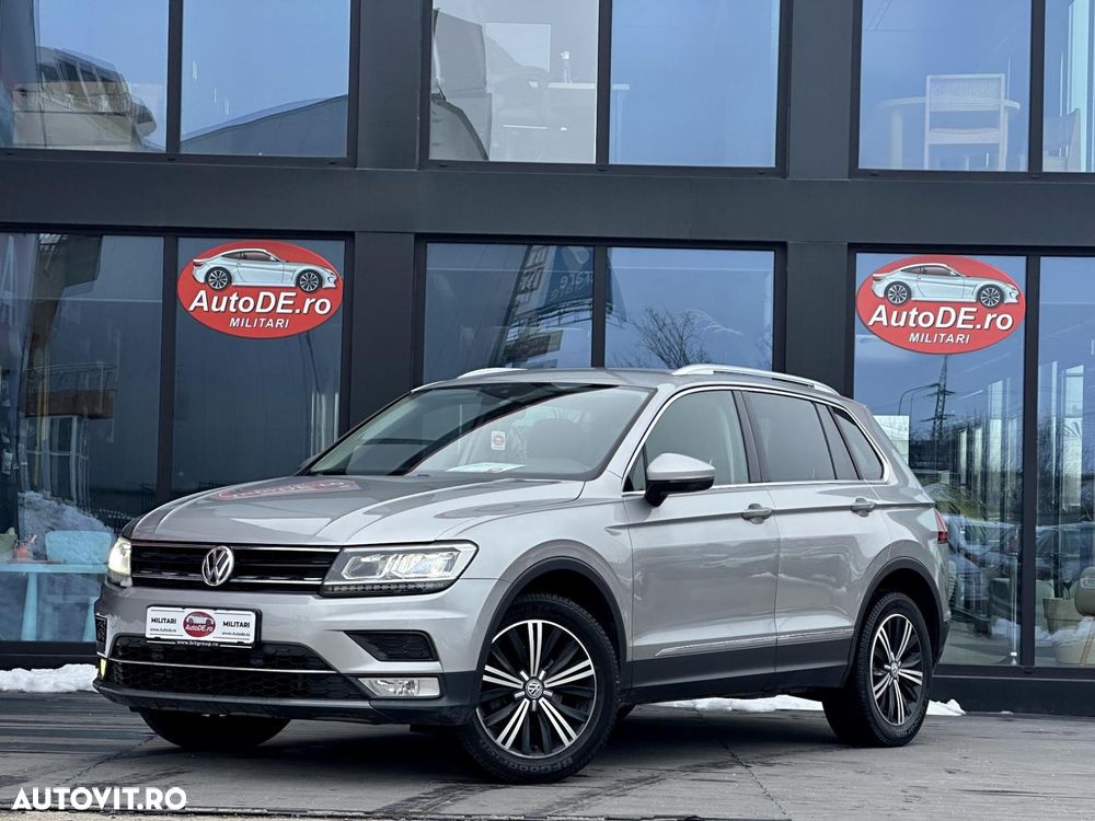 Volkswagen Tiguan - 1