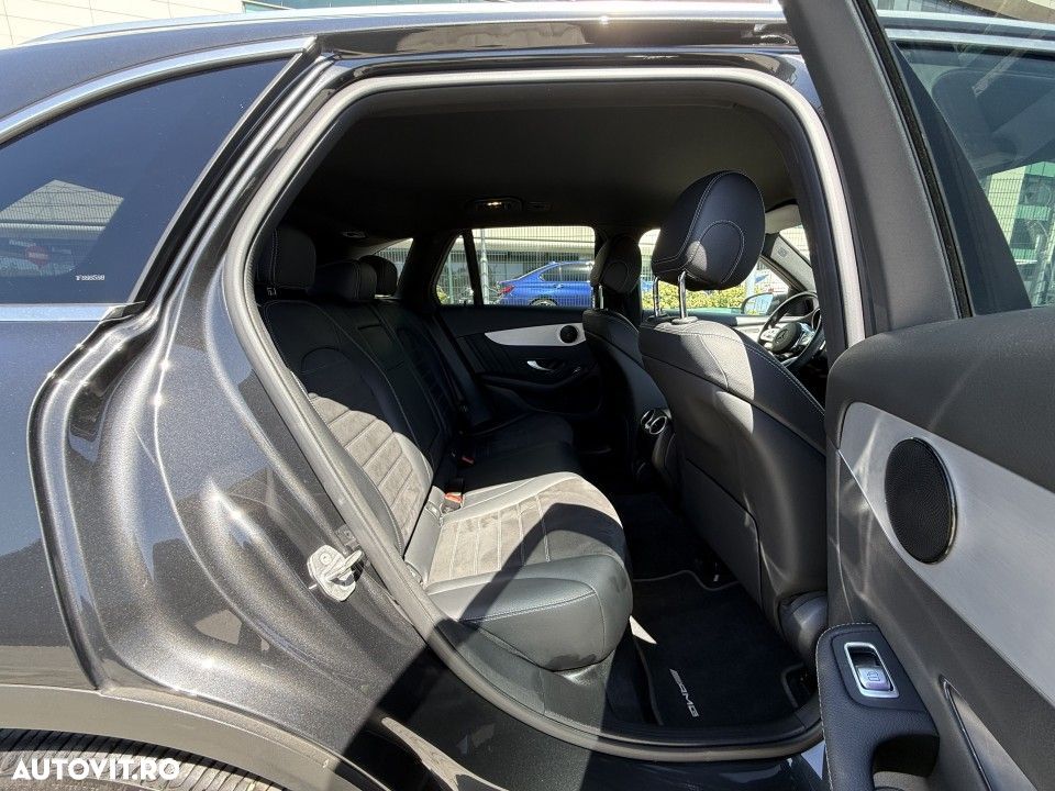 Mercedes-Benz GLC 300 e 4MATIC - 19
